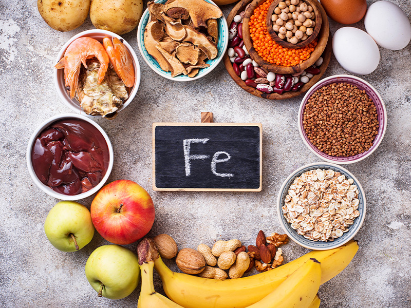 Fitness nach Zyklusphasen, Tipps zu Ernährung, FAQ + Trainieren nach Zyklus bei Fitness First.