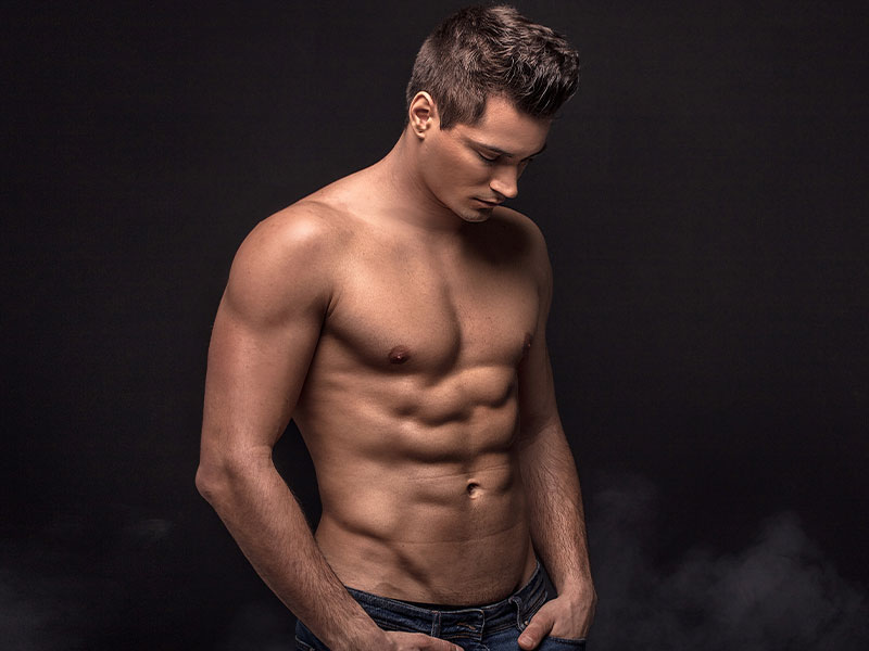 Willst du definierte Muskeln, also z. B. ein sichtbares Sixpack, sollte dein Körperfettanteil als Mann zwischen 6-13 % liegen.