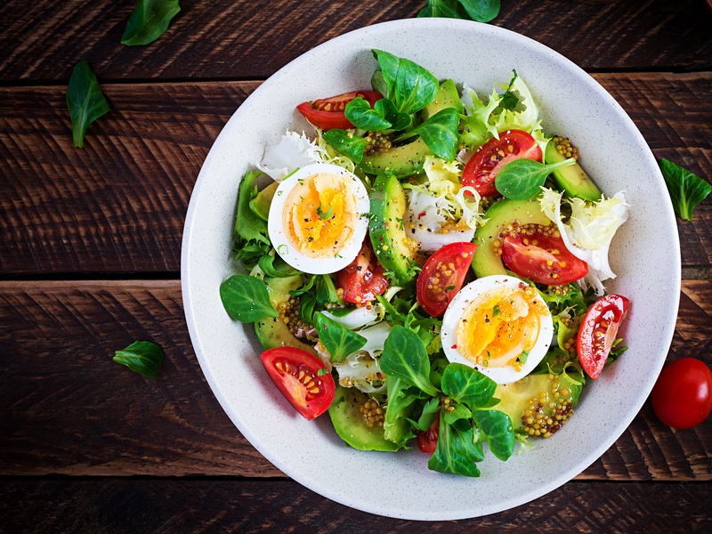 Fitness-Salat-Rezepte, FAQ & Ernährungs-Benefits bei Fitness First