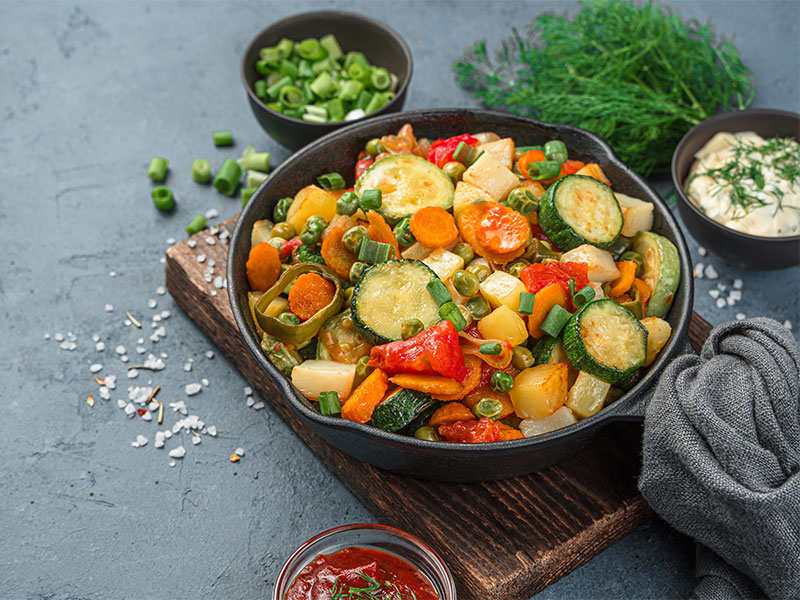 Achte darauf, dass du viel vitaminreiche Nahrung, wie Obst und Gemüse, zu dir nimmst.