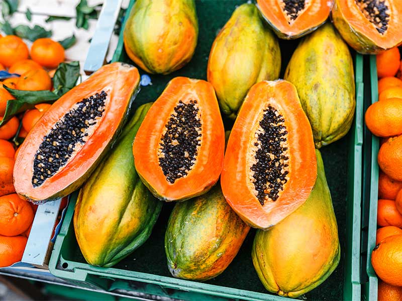 Die Papayas stärkt dein Immunsystem und unterstützt gleichzeitig beim Muskeln aufbauen.
