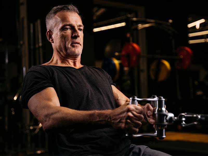 Was ist Push-Pull-Training, Vor- und Nachteile, Übungen fürs Gym und zu Hause, Trainingsplan & FAQ.
