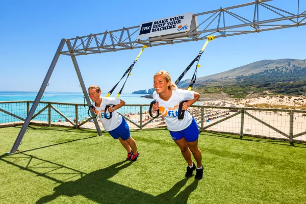TRX-Training im VIVA Cala Mesquida Resort Mallorca
