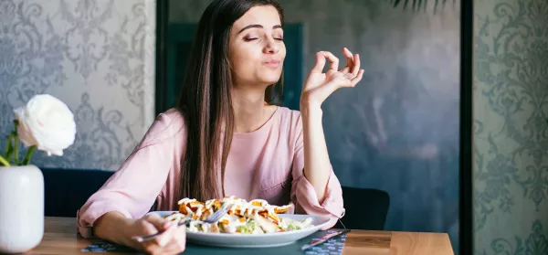 OMAD-Fasten: Ist nur 1x am Tag essen gesund? 