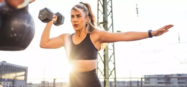 Morgens oder abends Sport? So findest du die beste Trainingszeit!