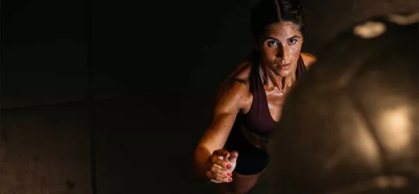 Medizinball: Übungen & Tipps für Gewichtsbälle