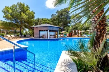 VIVA Suites & Spa - Pool